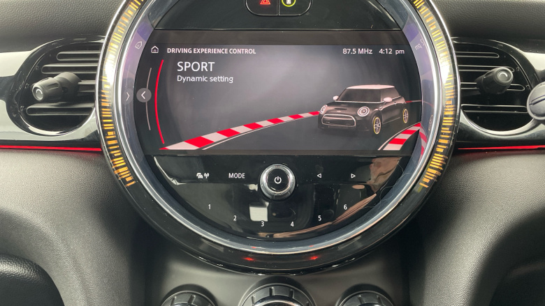 MINI Hatchback 135kW Cooper S Level 2 33kWh 3dr Auto Electric Hatchback